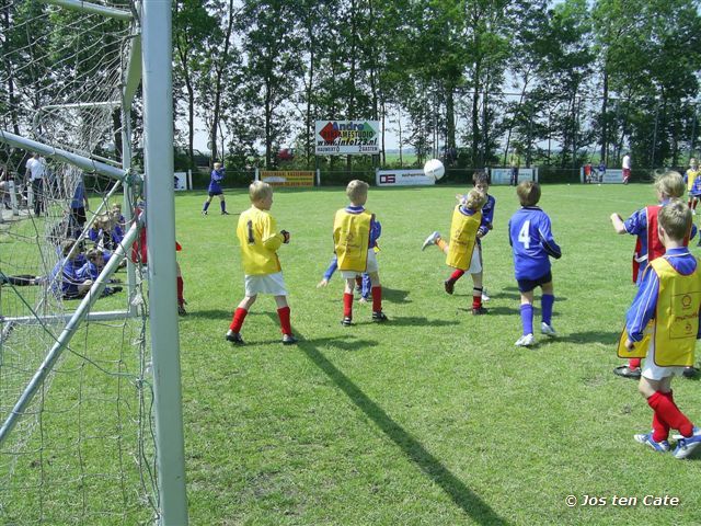 voetbaltoernooi edward roozendaal 077